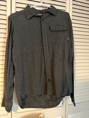 Rusty Men’s Long-Sleeve Button-Down Shirt in Dark Gray